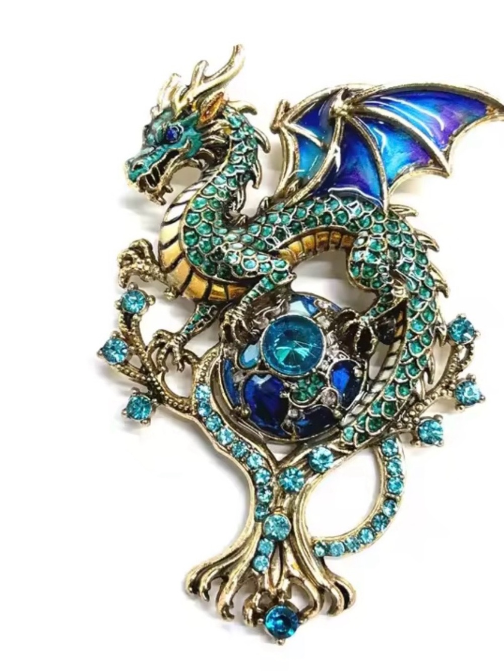 A dramatic green dragon brooch for anyone who loves fantasy, mythical creatures